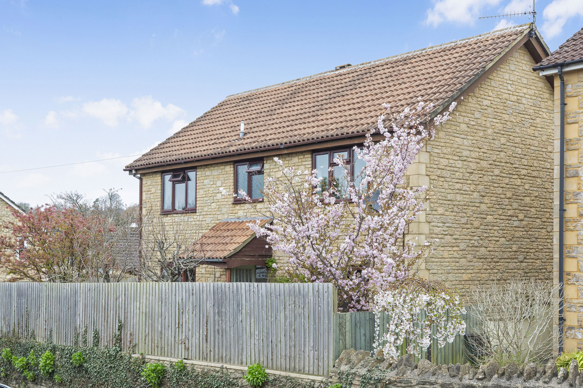 Quaperlake Street, Bruton, BA10